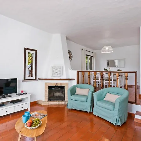 Emilio Pequena By Willa Albufeira