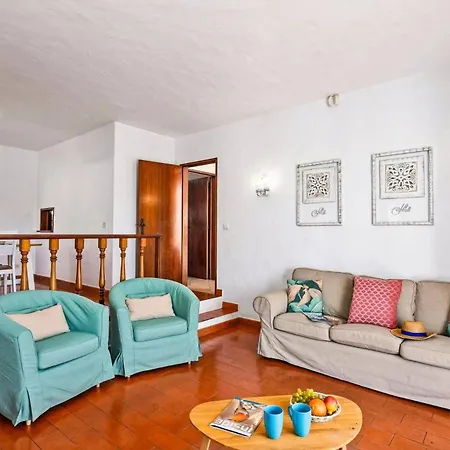 Emilio Pequena By אלבופיירה