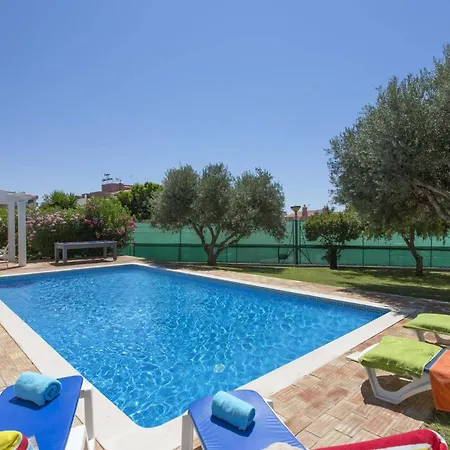 Emilio Pequena By אלבופיירה