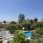 Villa Emilio Pequena By